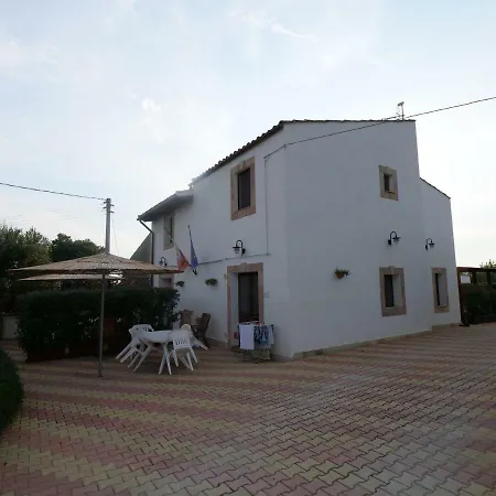 Apartment Casa Vacanze 4 Pileri Cartabubbo